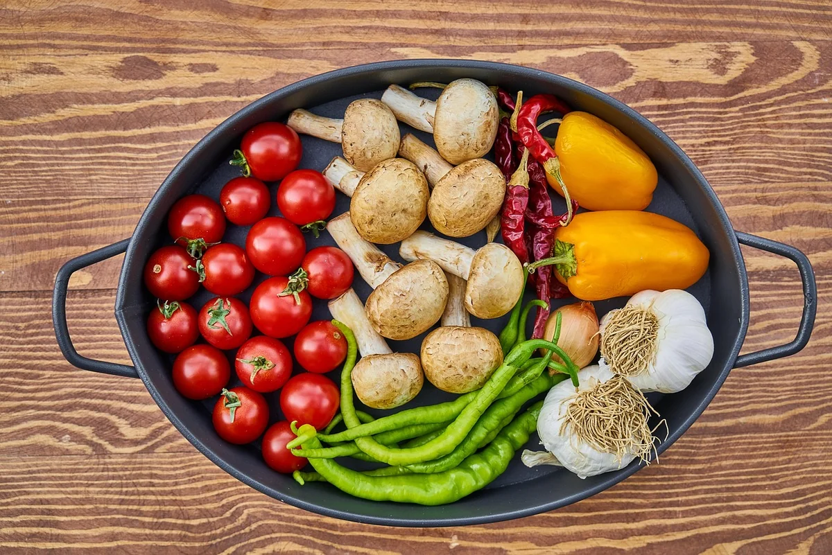 Staub vs le Creuset : quel est le meilleur choix en 2026 pour votre cuisine ?