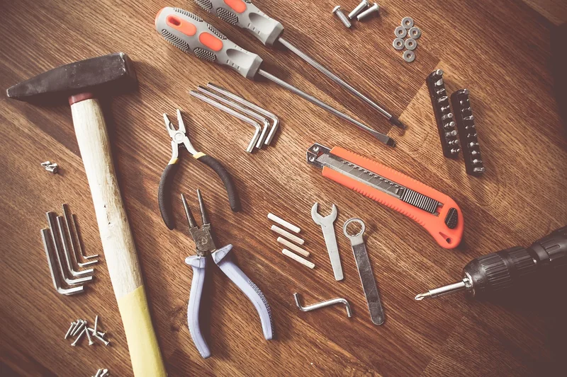 Les outils indispensables (pas de bricolage à l'arrache)